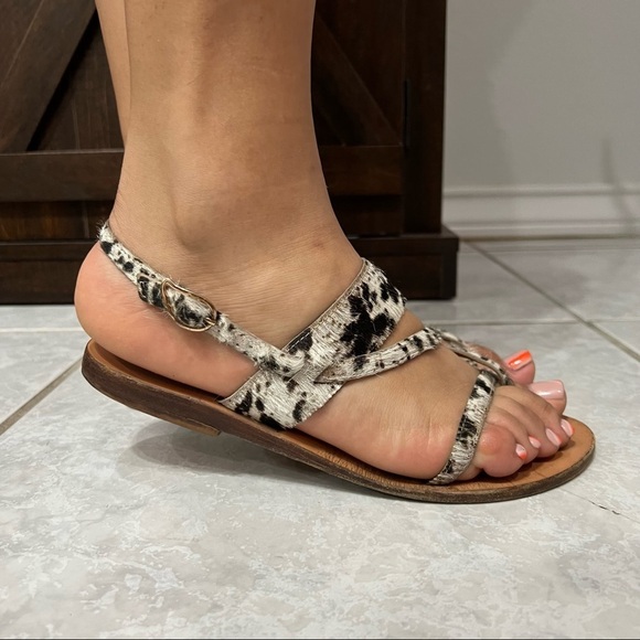Ancient Greek Cow Hide Back Strap Sandals - Picture 3 of 7
